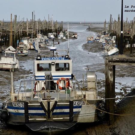 Le Cachet D'Une Maison De Centre-Bourg A Beauvoir-Sur-Mer Eksteriør billede