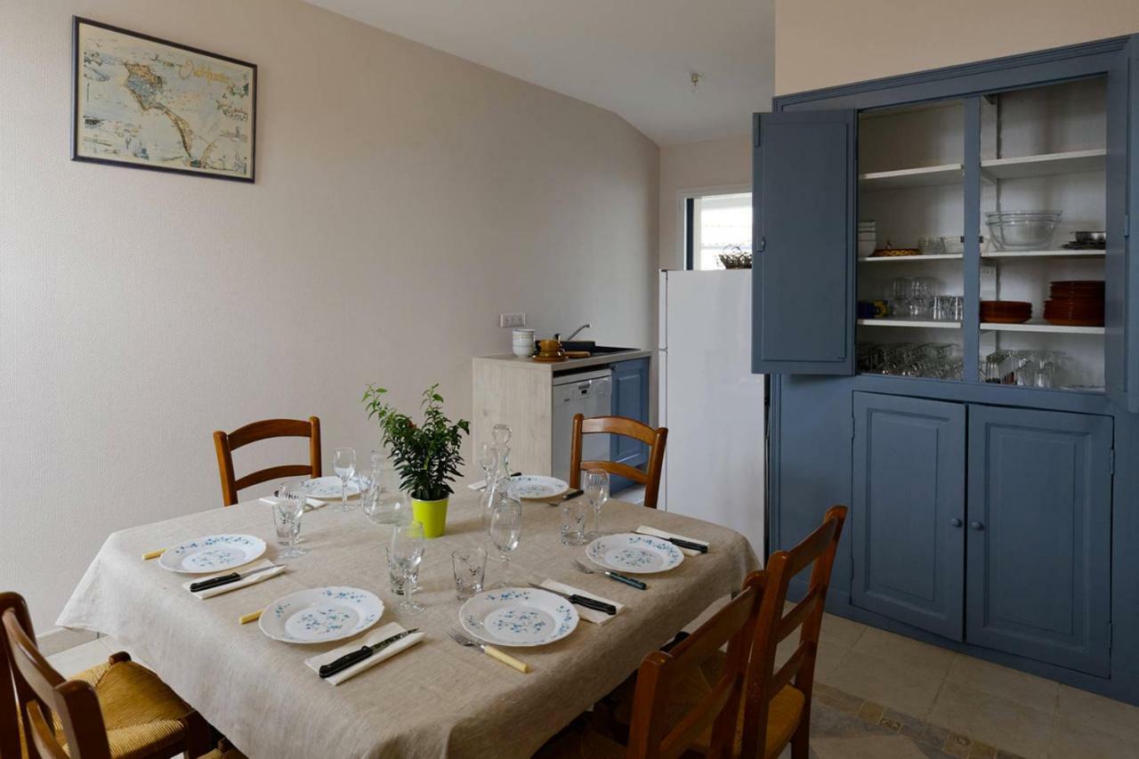 Le Cachet D'Une Maison De Centre-Bourg A Beauvoir-Sur-Mer Eksteriør billede